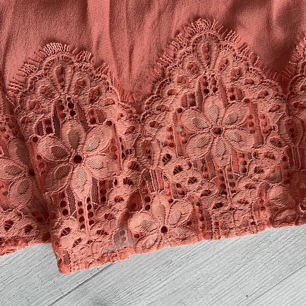 For Love & Lemons Blush Pink Crochet Embroidered Skirt XS - Picture 5 of 8